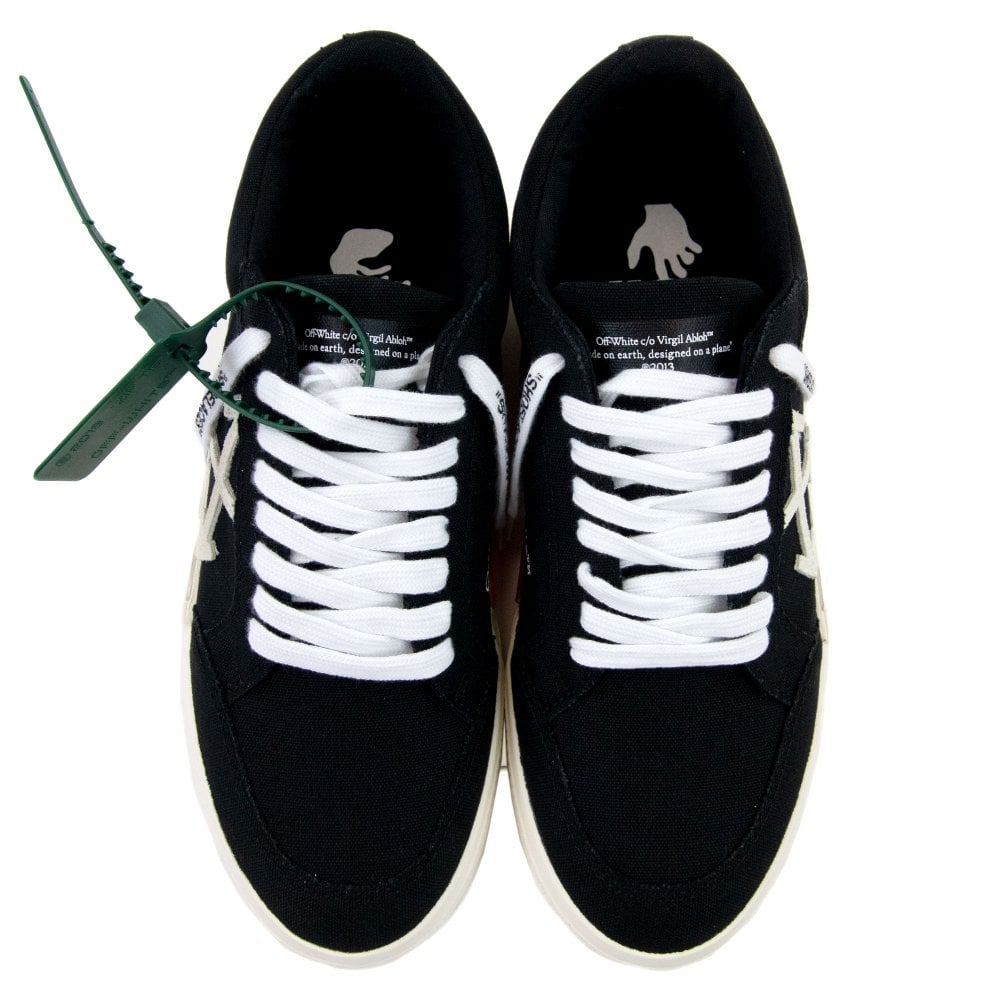 Off-White Vulcanized Low Sneakers Black and White